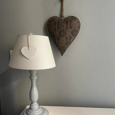 Casa Noe - Trilocale - Centro - Wifi - Spazioso Terrazzo ראבנה