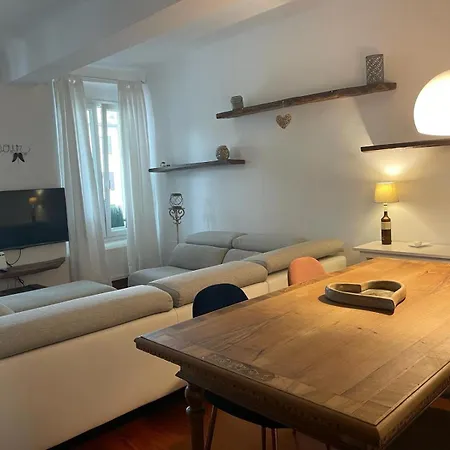 דירה Casa Noe - Trilocale - Centro - Wifi - Spazioso Terrazzo